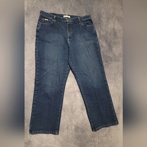 Lee Riders Women Size 16P Denim Ombre Dark Wash Blue Jeans Relaxed Straight Leg